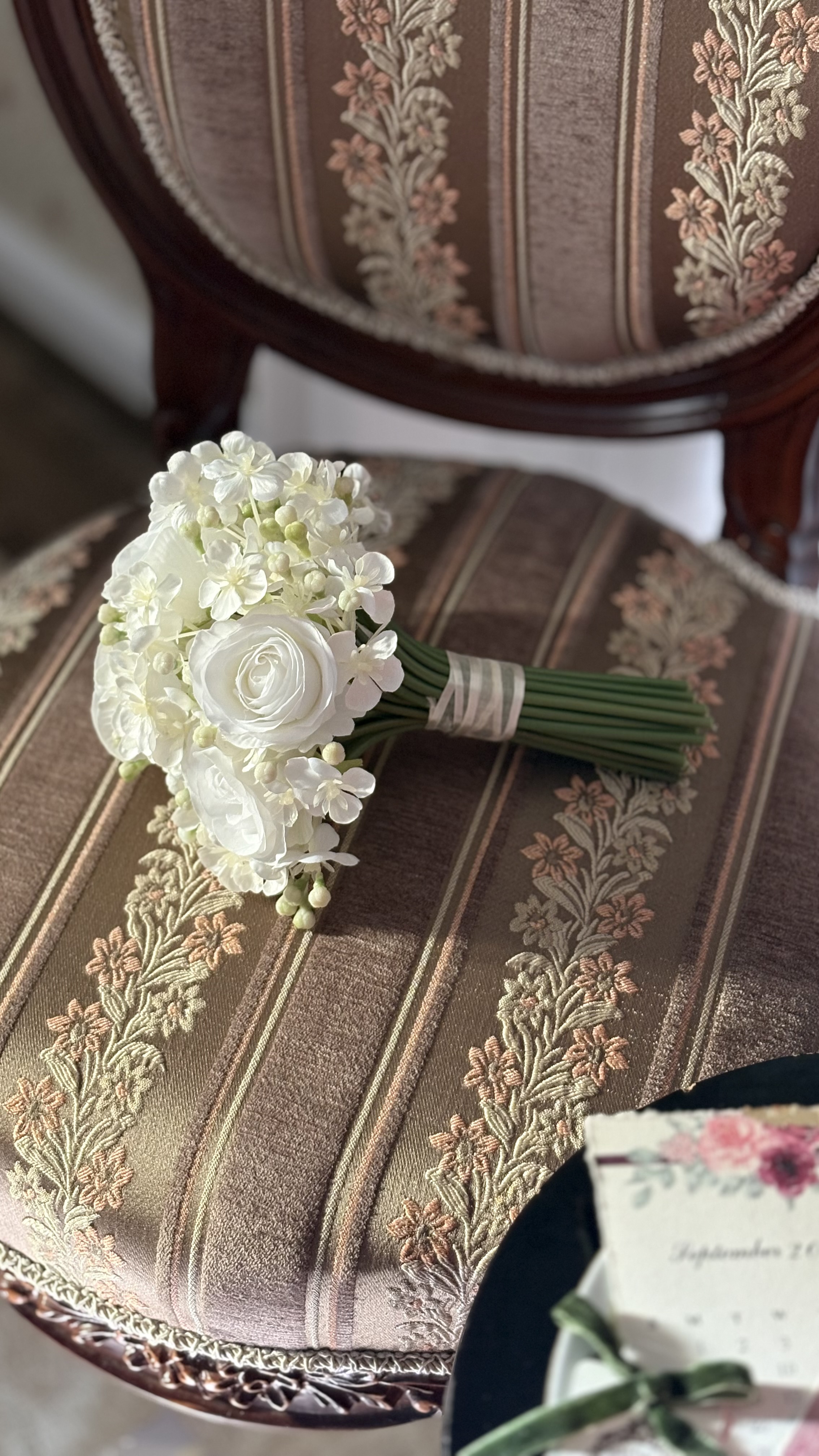 مسكة عروس white rose